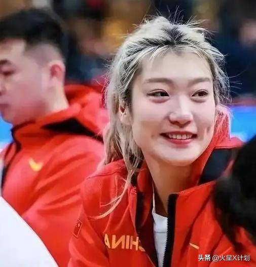 包含女篮李梦的离开，让深圳亚洲杯压力倍增，U19女篮或无缘张子宇的词条