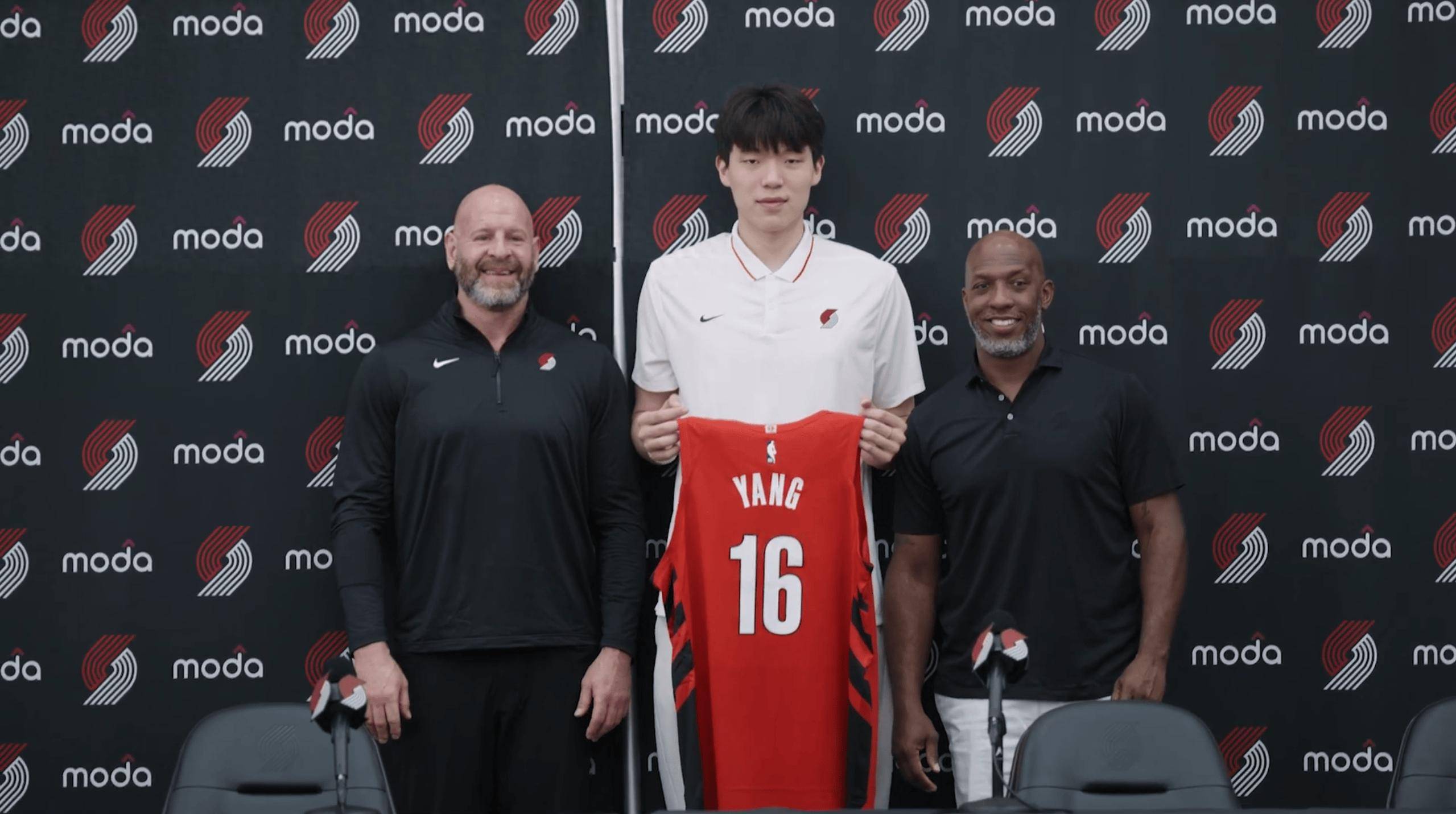 星空体育-关于杨瀚森15分3板2帽NBA夏联开拓者击败鹈鹕的信息