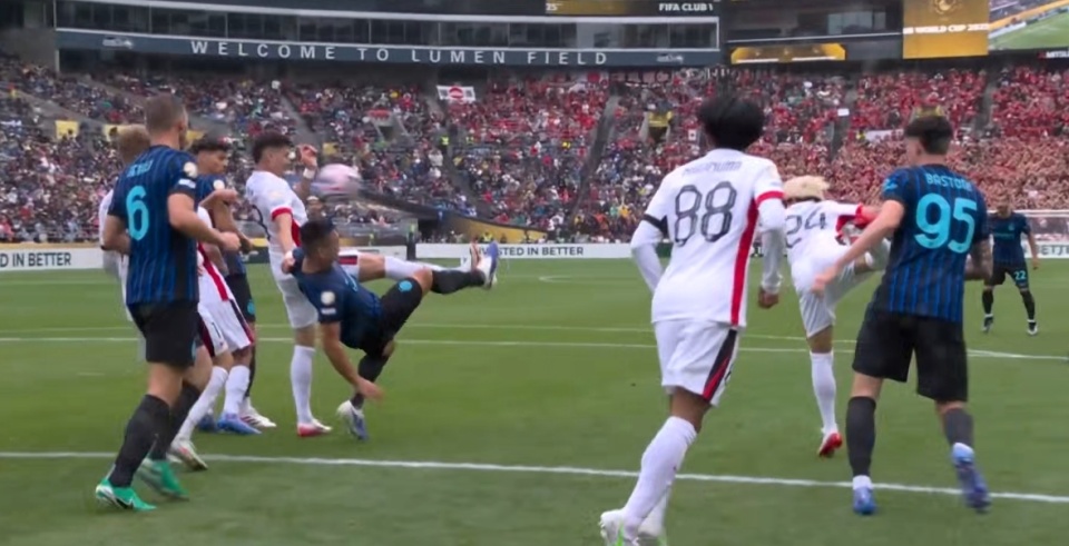 2-1绝杀！世俱杯险爆大冷，亚冠3冠王出局，阿根(2025世俱杯淘汰赛对阵表格)